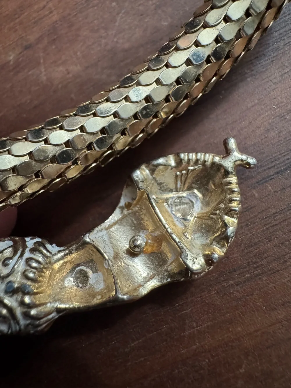 Vintage DL Auld Goldtoned Metal Mesh Adjustable Snake Choker Necklace *READ*